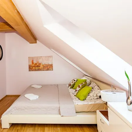 Didzioji Str Two-bedroom דירה