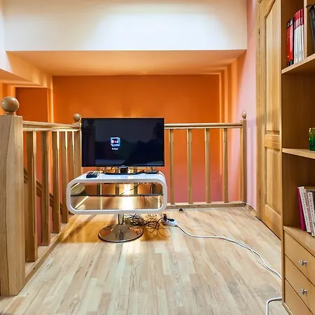 Didzioji Str Two-bedroom דירה *